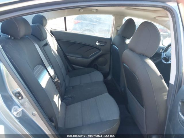3KPFL4A7XHE051111 KIA FORTE S