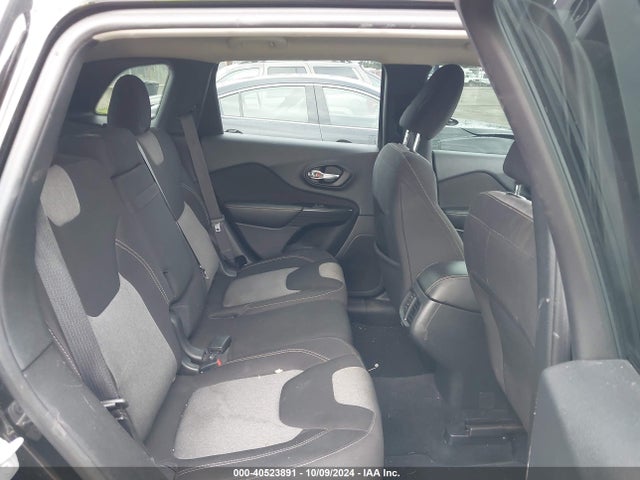 1C4PJLAB5GW136712 Jeep Cherokee Sport