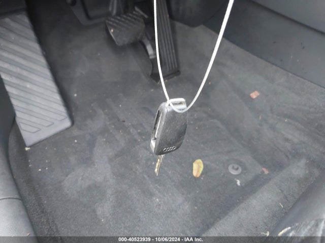 WA1BCCFS5HR016075 Audi Q3 2.0t Premium