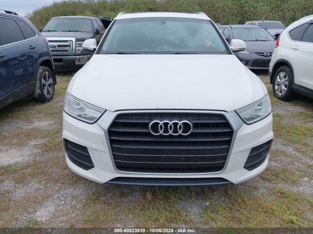 WA1BCCFS5HR016075 Audi Q3 2.0t Premium