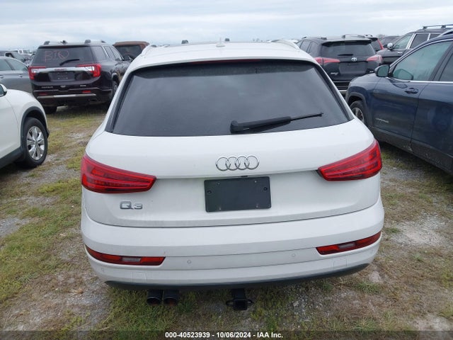 WA1BCCFS5HR016075 Audi Q3 2.0t Premium