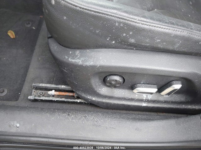 WA1BCCFS5HR016075 Audi Q3 2.0t Premium