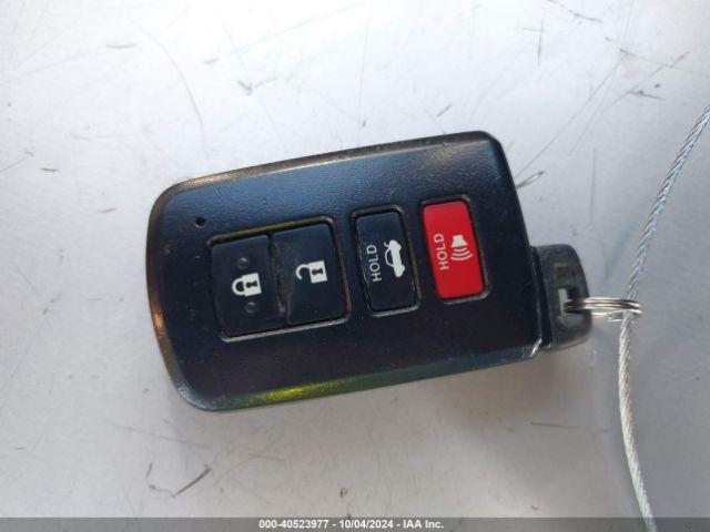 4T1BD1FK0FU163806 Toyota Camry Hybrid Le