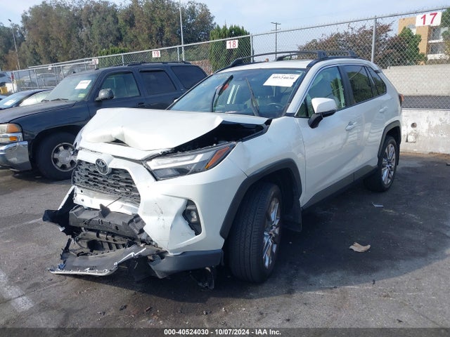 Toyota Rav4 Xle Premium 2022 JTMC1RFV9ND087401 Image 2