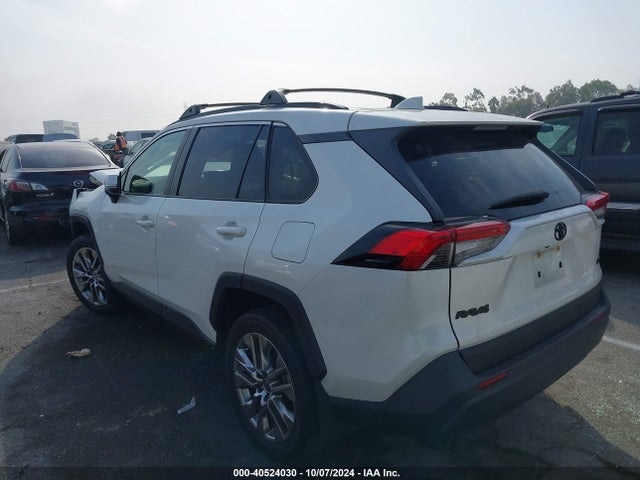 Toyota Rav4 Xle Premium 2022 JTMC1RFV9ND087401 Image 3