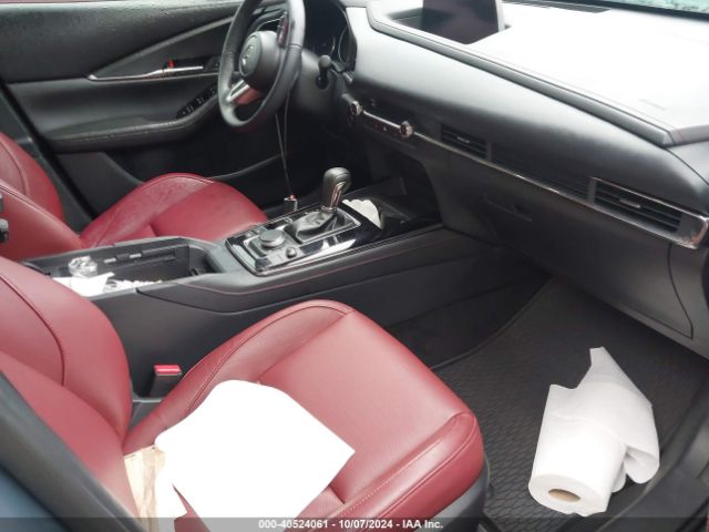 3MVDMBCL1NM401941 Mazda Cx-30 Carbon Edition