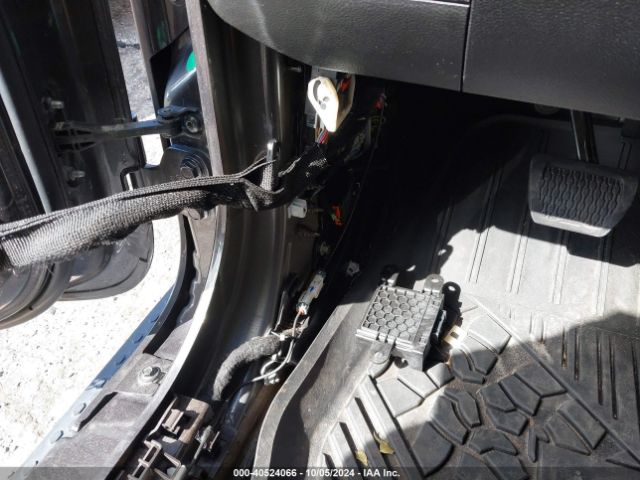 1C4HJXEG7JW170238 Jeep Wrangler Unlimited Sahara 4x4