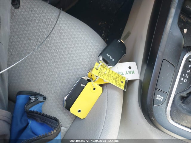 KNDJ23AU1P7187297 KIA SOUL LX