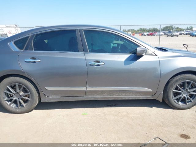 1N4AL3AP0HN357014 Nissan Altima 2.5 S