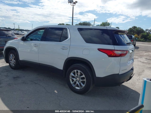 Chevrolet Traverse Ls 2018 1GNERFKW2JJ149805 Image 3