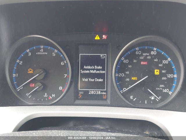 Toyota RAV4 LE 2018 2T3ZFREV6JW450747 Image 7