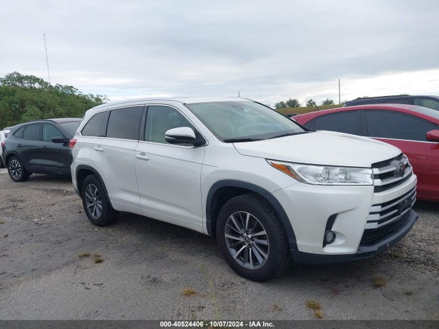 Toyota Highlander Xle 2018 5TDKZRFH4JS548565 Image 13