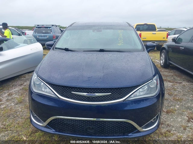 2C4RC1FG1LR217429 Chrysler Pacifica Touring