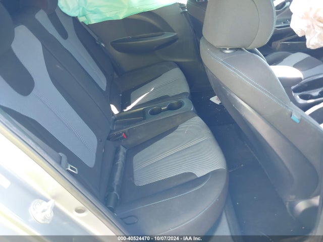 Hyundai Veloster 2.0 2019 KMHTG6AF9KU013982 Image 8