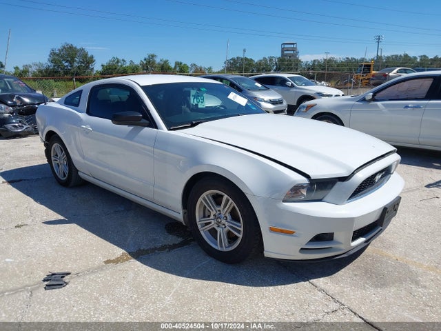 Ford Mustang V6 2014 1ZVBP8AM3E5282050 Image 1