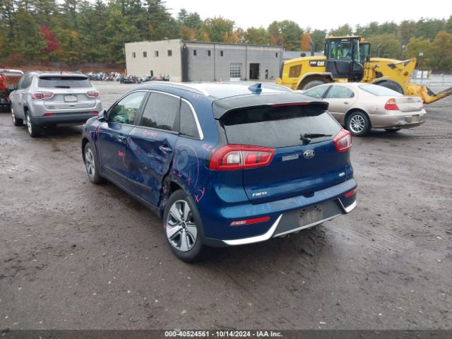 KNDCC3LC6J5176244 KIA NIRO EX