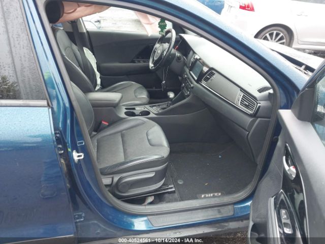 KNDCC3LC6J5176244 KIA NIRO EX