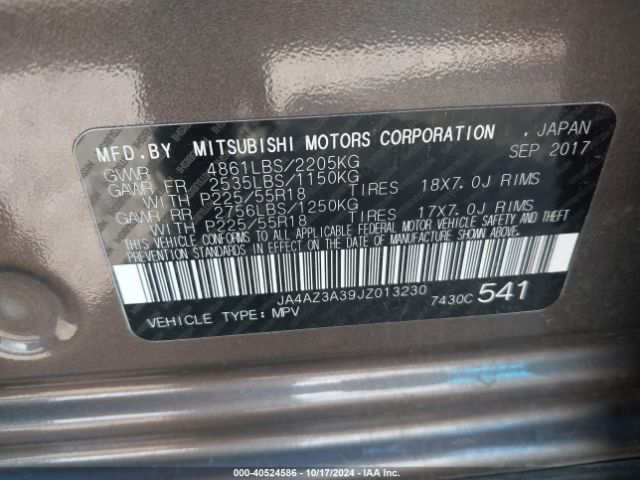 JA4AZ3A39JZ013230 Mitsubishi Outlander Se
