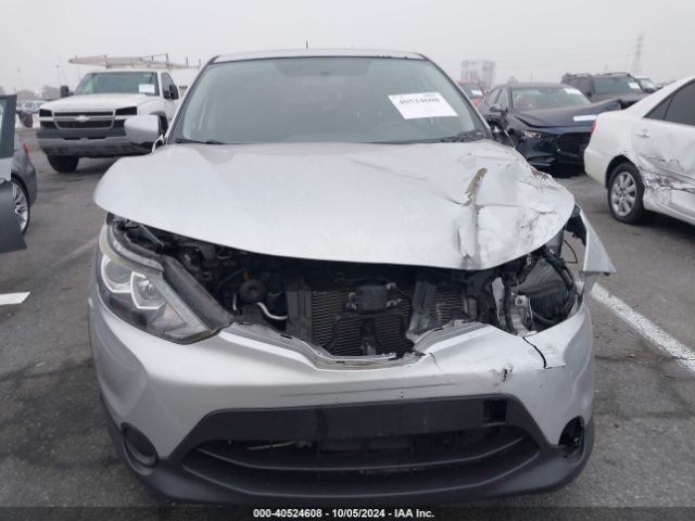 JN1BJ1CP3JW154076 Nissan Rogue Sport S