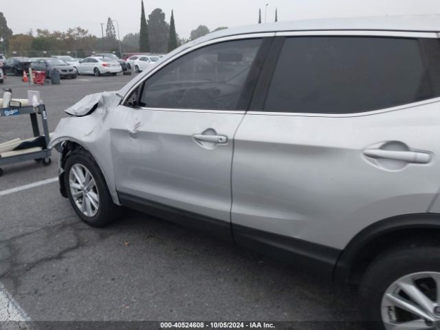 JN1BJ1CP3JW154076 Nissan Rogue Sport S