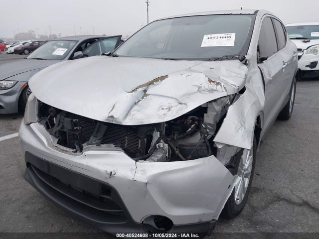JN1BJ1CP3JW154076 Nissan Rogue Sport S