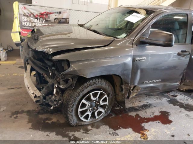 5TFUY5F1XEX396203 Toyota Tundra Sr5 5.7l V8