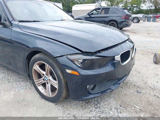 BMW 320i 2014 WBA3B1C50EK132012 Image 17