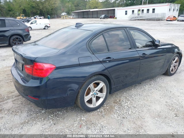 BMW 320i 2014 WBA3B1C50EK132012 Image 4