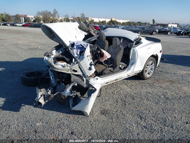 Chevrolet Camaro 2ls 2014 2G1FA1E33E9314389 Image 2