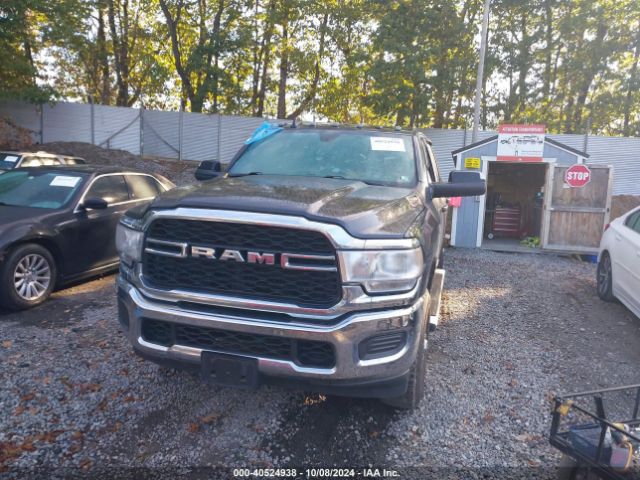 3C6UR5HJ8MG611145 RAM 2500 Tradesman  4x4 8' Box