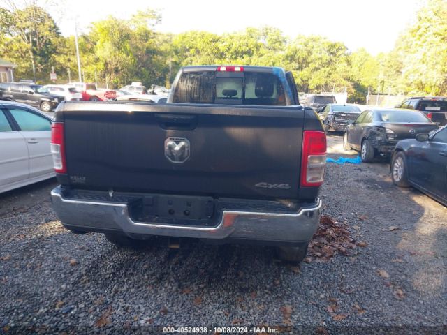 3C6UR5HJ8MG611145 RAM 2500 Tradesman  4x4 8' Box
