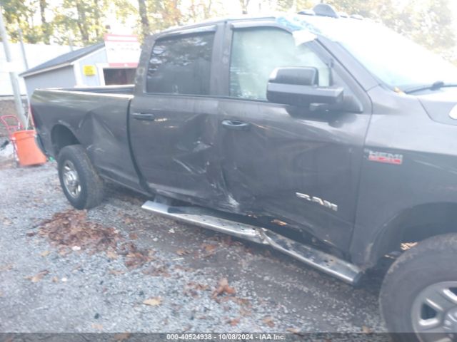 3C6UR5HJ8MG611145 RAM 2500 Tradesman  4x4 8' Box