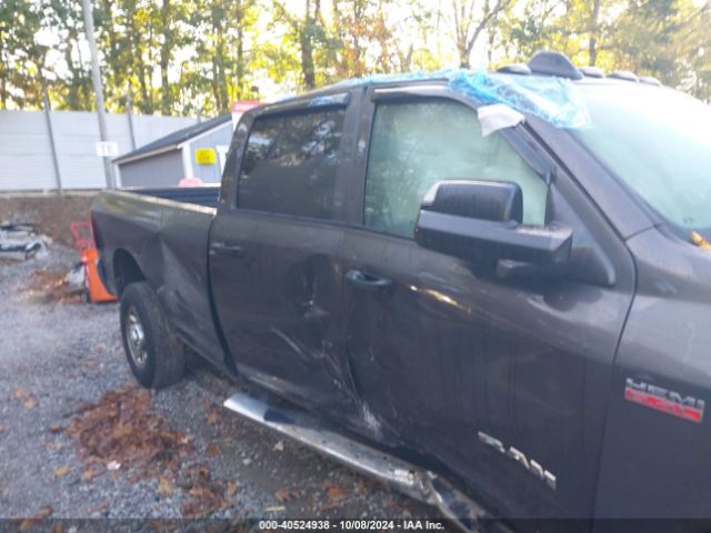 3C6UR5HJ8MG611145 RAM 2500 Tradesman  4x4 8' Box