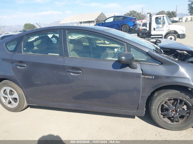 Toyota Prius Three 2015 JTDKN3DU0F0433836 Image 13