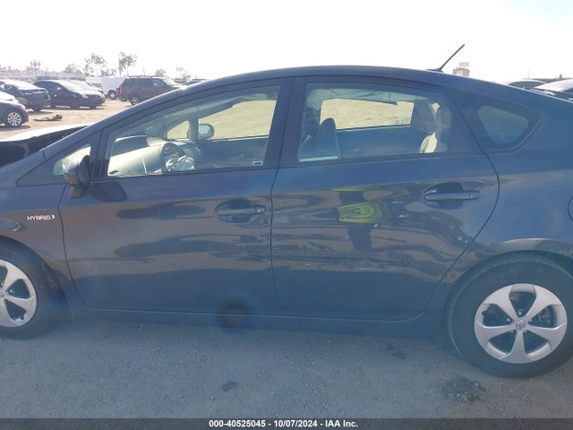 Toyota Prius Three 2015 JTDKN3DU0F0433836 Image 14