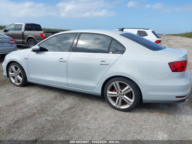 3VW4T7AJ9HM318133 Volkswagen JETTA GLI
