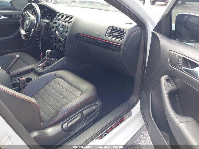 3VW4T7AJ9HM318133 Volkswagen JETTA GLI