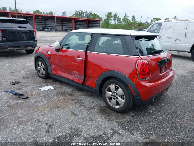 2018 MINI HARDTOP WMWXP5C52J2G63347 Photo 2