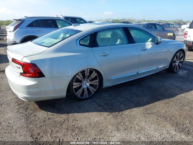 2022 VOLVO S90 LVY062ML2NP263791 Photo 3