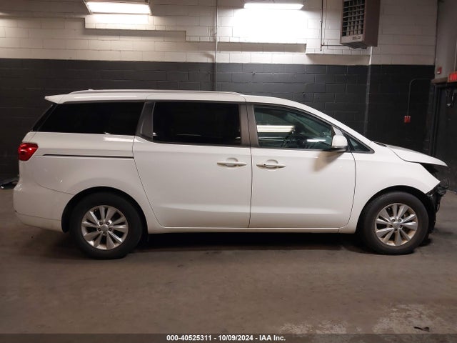 KIA SEDONA LX 2018 KNDMB5C13J6357359 Image 14