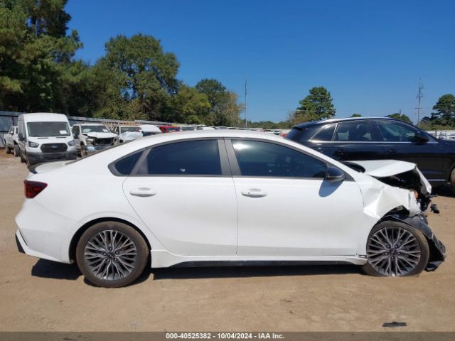 3KPF54AD4PE640783 KIA Forte Gt-line
