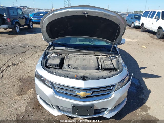 Chevrolet IMPALA 1LT 2018 1G1105S30JU110901 Image 10