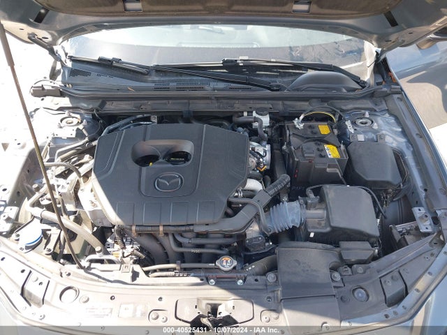 JM1BPBLM1P1610220 Mazda Mazda3 2.5 S Carbon Edition