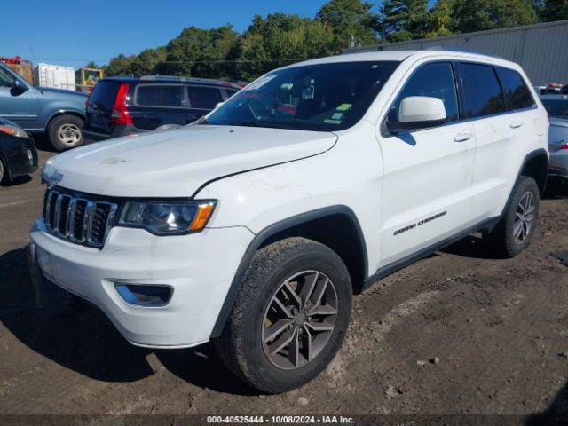 1C4RJFAGXJC506633 Jeep Grand Cherokee Laredo E 4x4