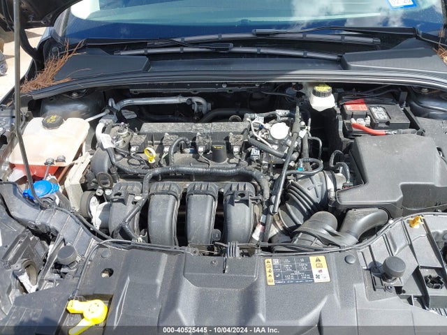 Ford FOCUS SE 2018 1FADP3F21JL268214 Image 10