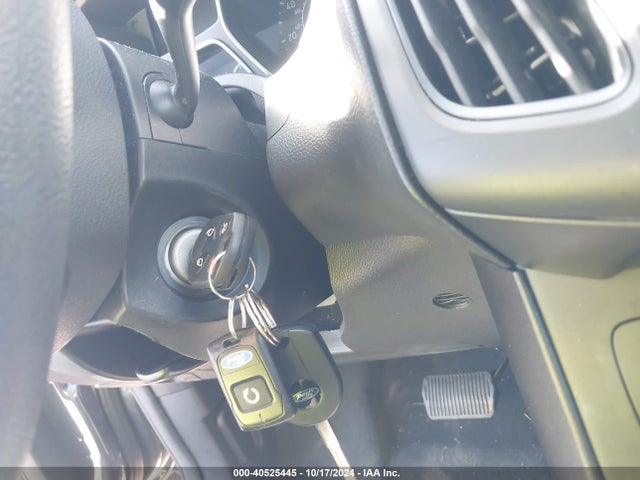 Ford FOCUS SE 2018 1FADP3F21JL268214 Image 11