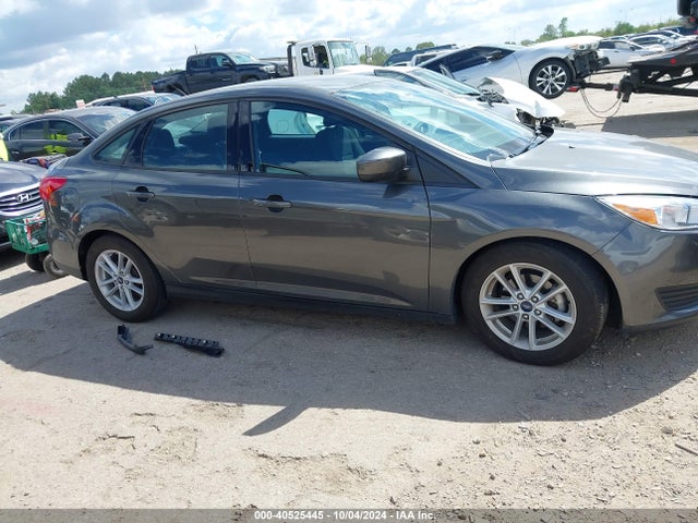 Ford FOCUS SE 2018 1FADP3F21JL268214 Image 13
