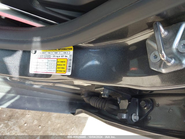 Ford FOCUS SE 2018 1FADP3F21JL268214 Image 9