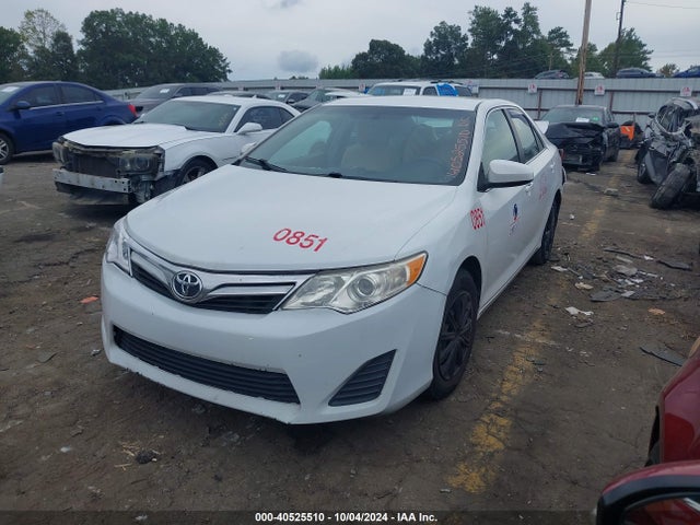 Toyota CAMRY LE 2014 4T4BF1FK9ER342456 Image 2