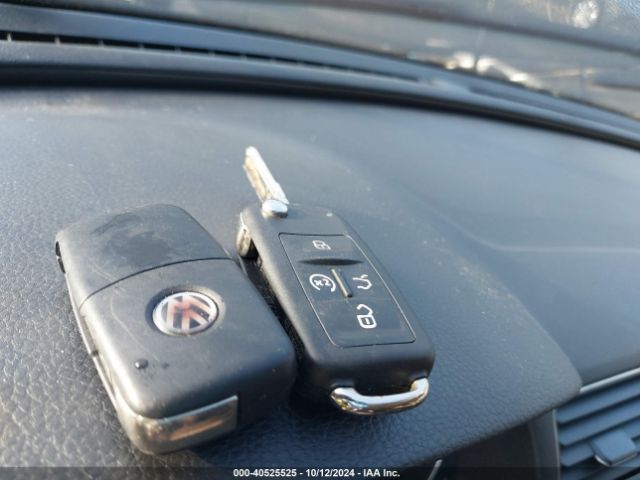 1VWMA7A30KC001437 Volkswagen Passat 2.0t Se R-line